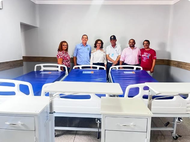  Com recursos destinados por deputado federal, Geninho Zuliani, Santa Casa de Santa Fé do Sul compra camas, colchões e mesas de cabeceiras